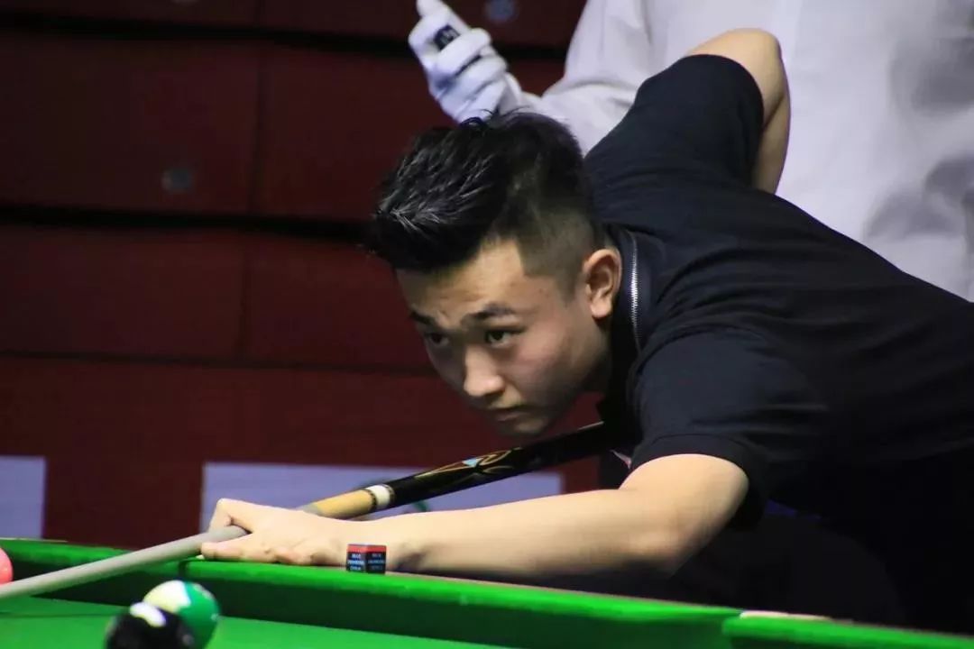 郑洁在开局 郑洁在开局